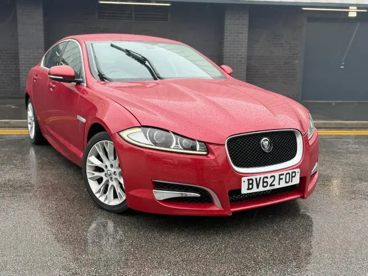 Jaguar Xf 2012 photo 2