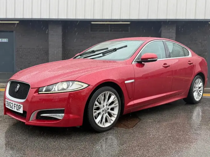 Jaguar Xf 2012 photo 4