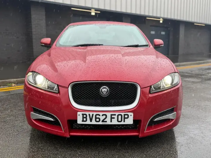 Jaguar Xf 2012 photo 3