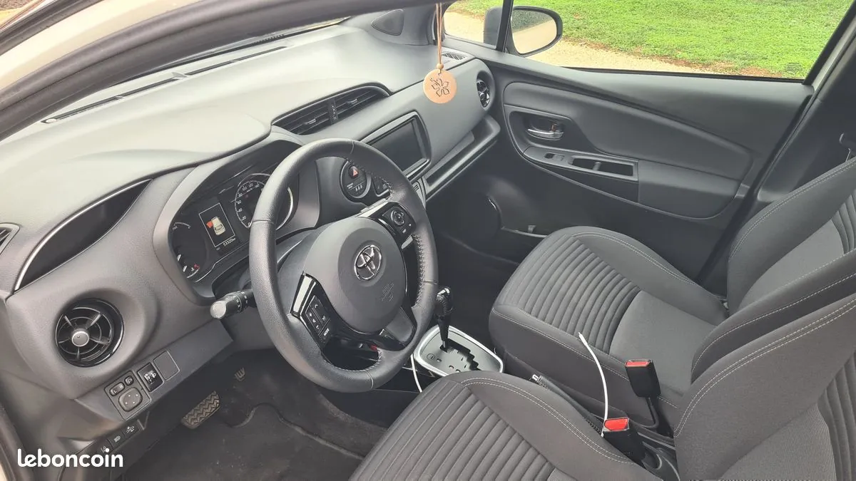 Toyota Yaris 2019 photo 3