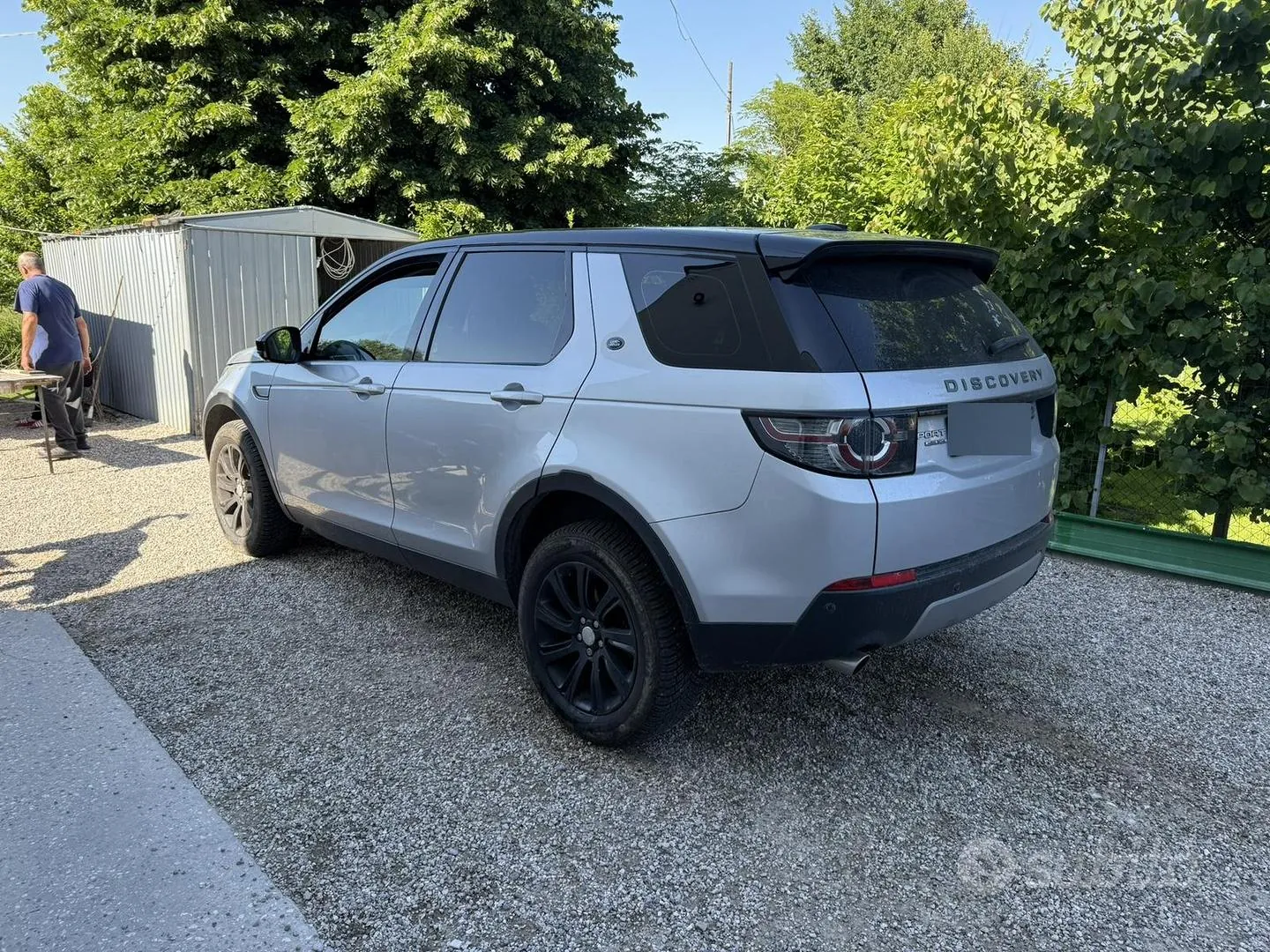Land Rover Discovery Sport 2015 photo 2