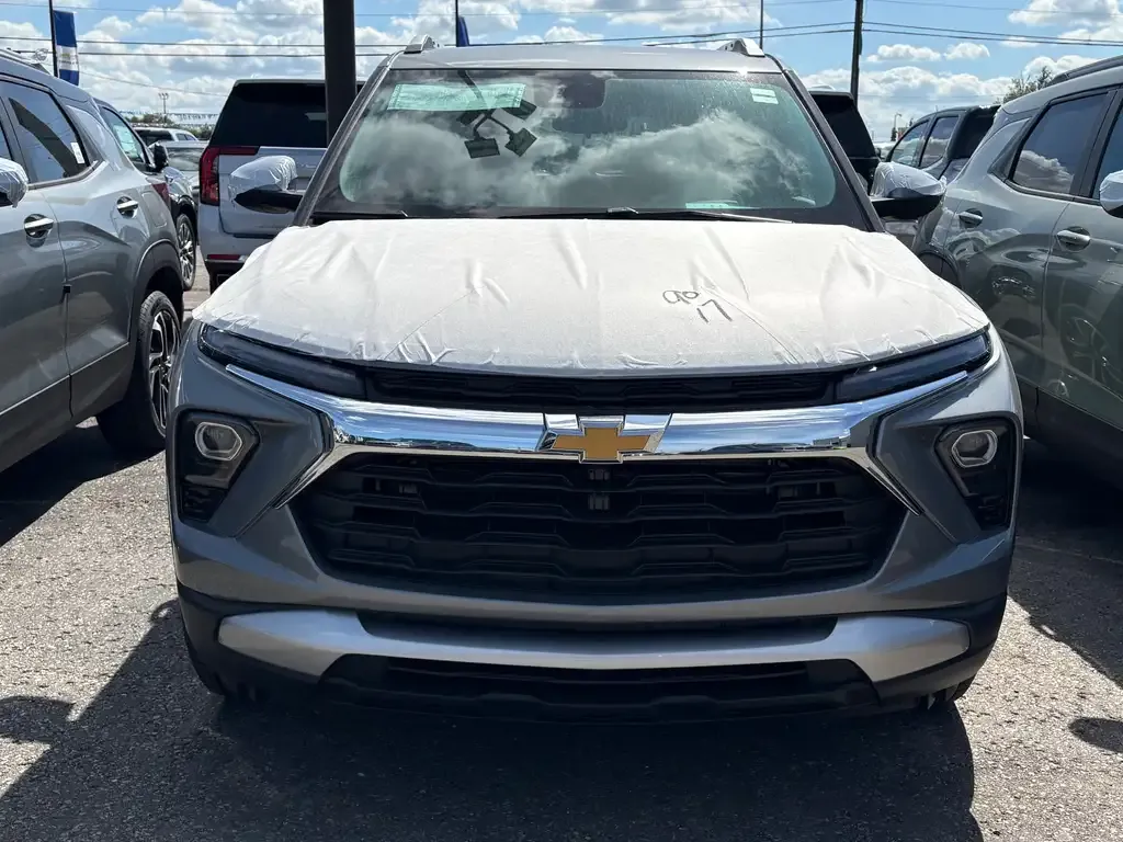 Chevrolet Trailblazer 2026 photo 2