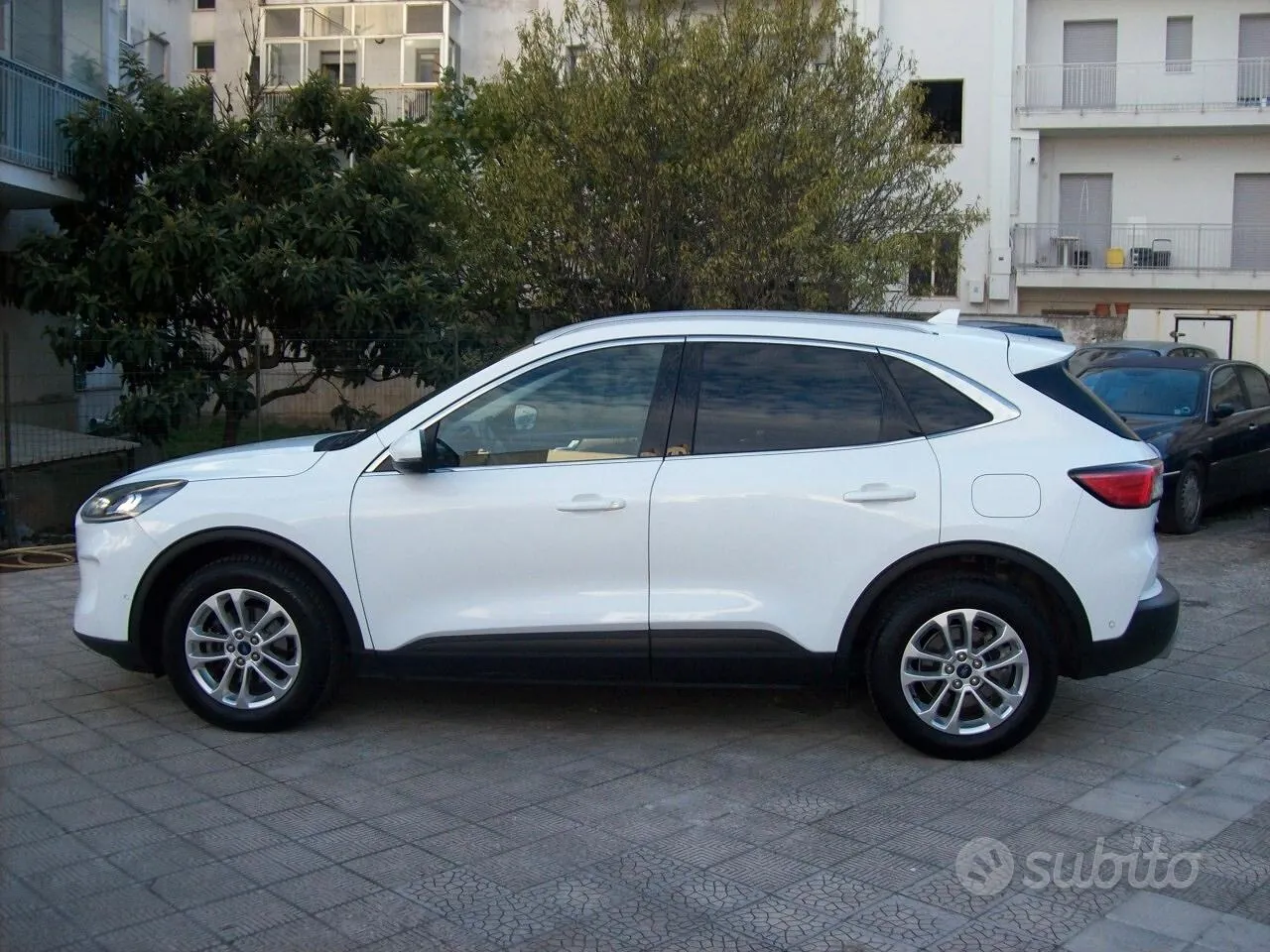 Ford Kuga 2021 photo 2