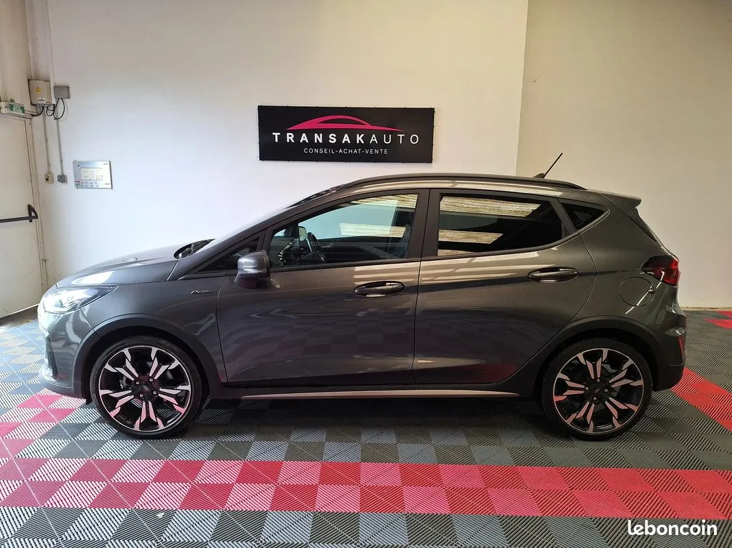Ford Fiesta 2023 photo 2
