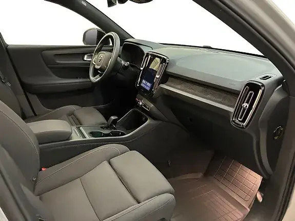 Volvo Ex40 2025 photo 5