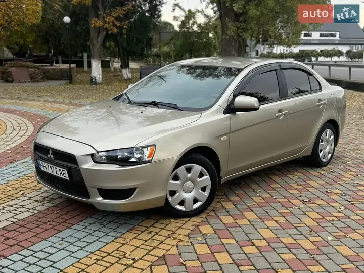 Mitsubishi Lancer 2010 photo 3