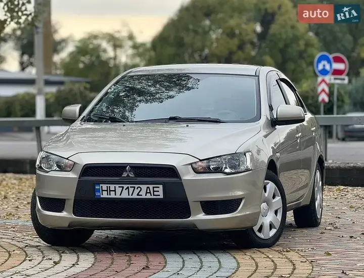 Mitsubishi Lancer