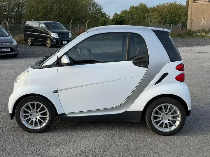 Smart Fortwo 2009 photo 4