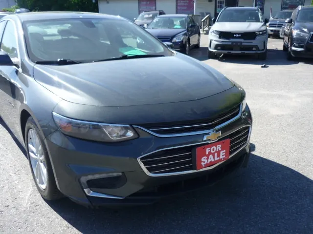 Chevrolet Malibu 2017 photo 2