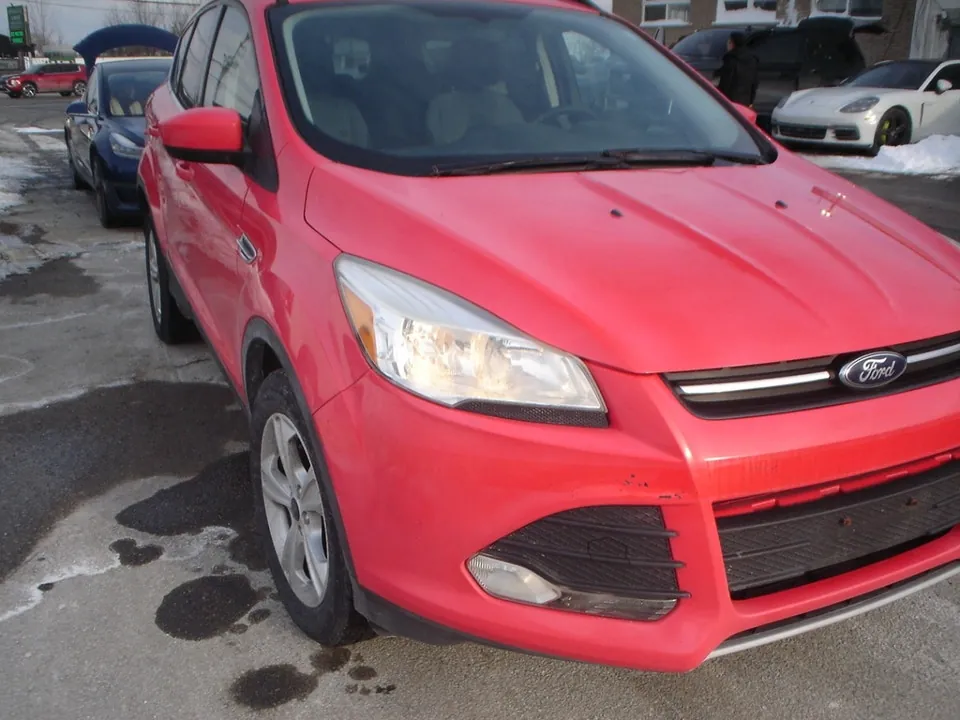 Ford Escape 2016 photo 2
