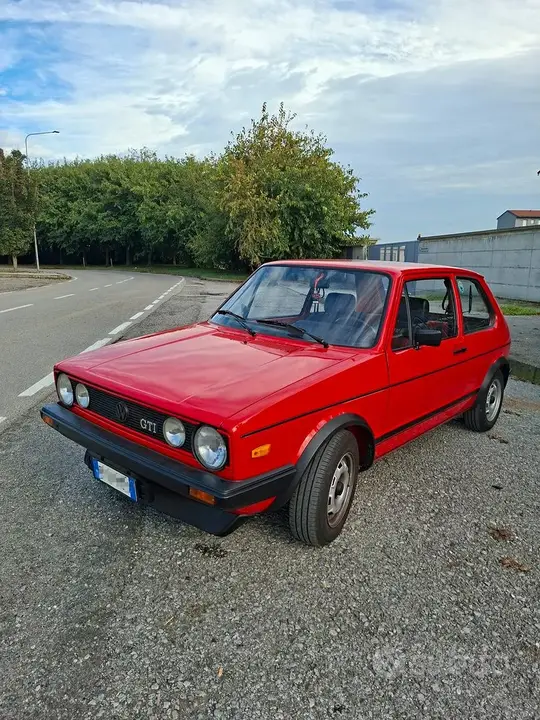 Volkswagen Golf Gti 1970 photo 2