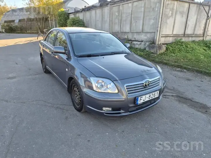 Toyota Avensis 2005 photo 2