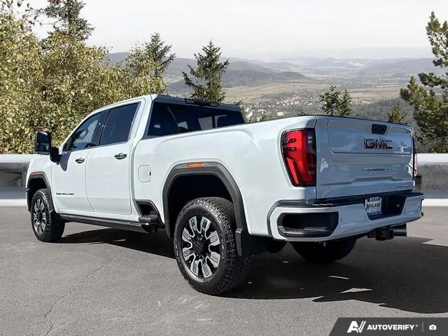 GMC Sierra 3500Hd 2026 photo 3
