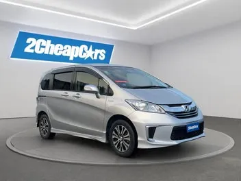 Honda Freed 2015 photo 4