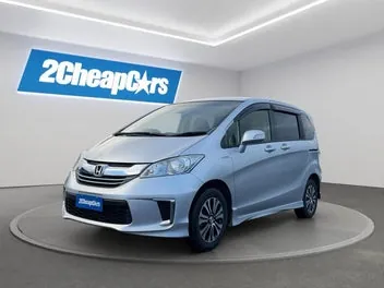 Honda Freed 2015 photo 2