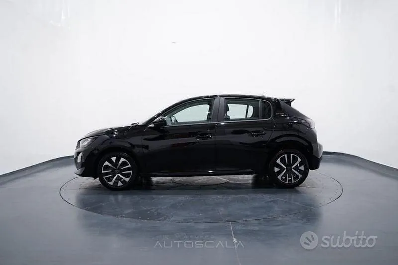 Peugeot 208 2025 photo 3