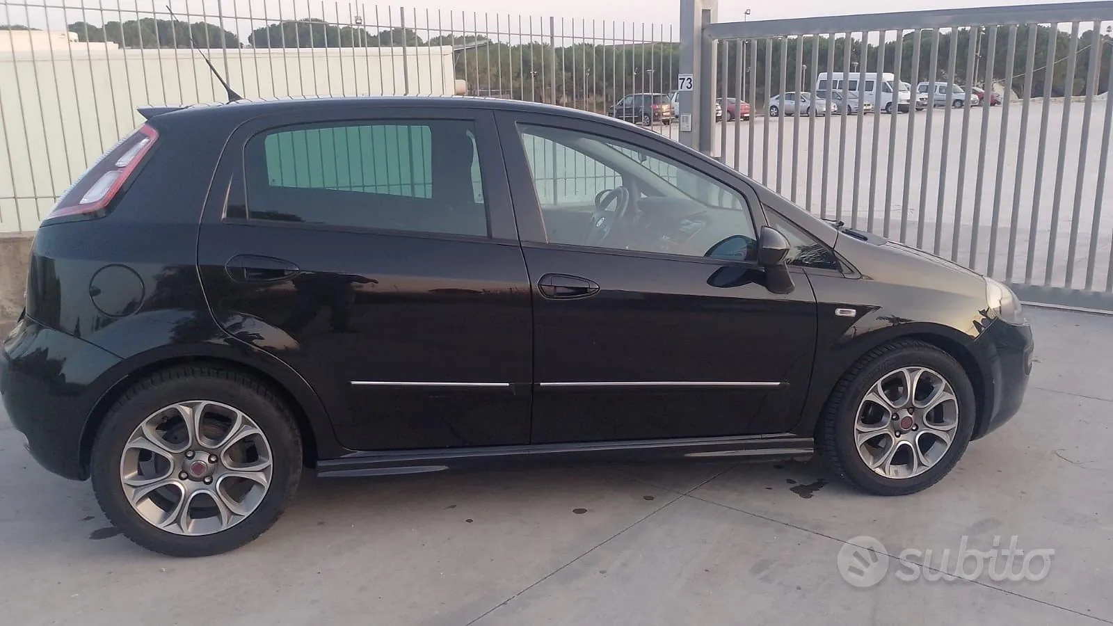 Fiat Punto Evo 2010 photo 2