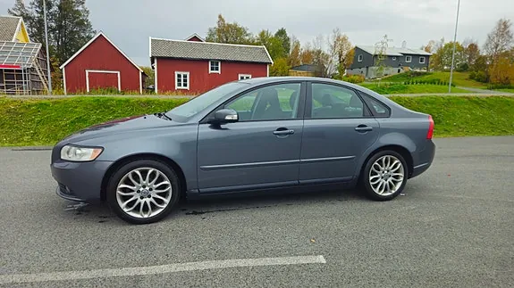 Volvo S40 2008 photo 2