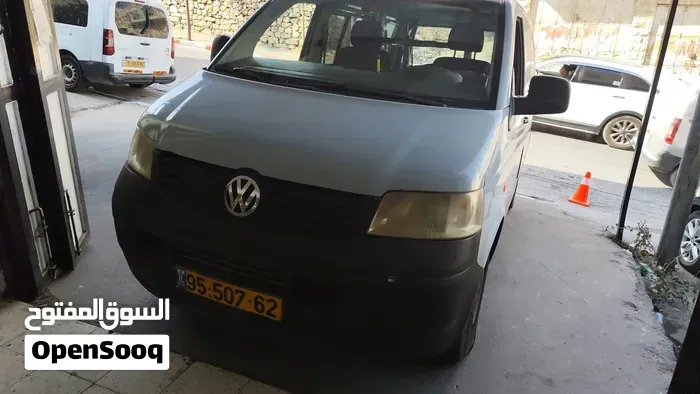 Volkswagen Transporter 2009 photo 2