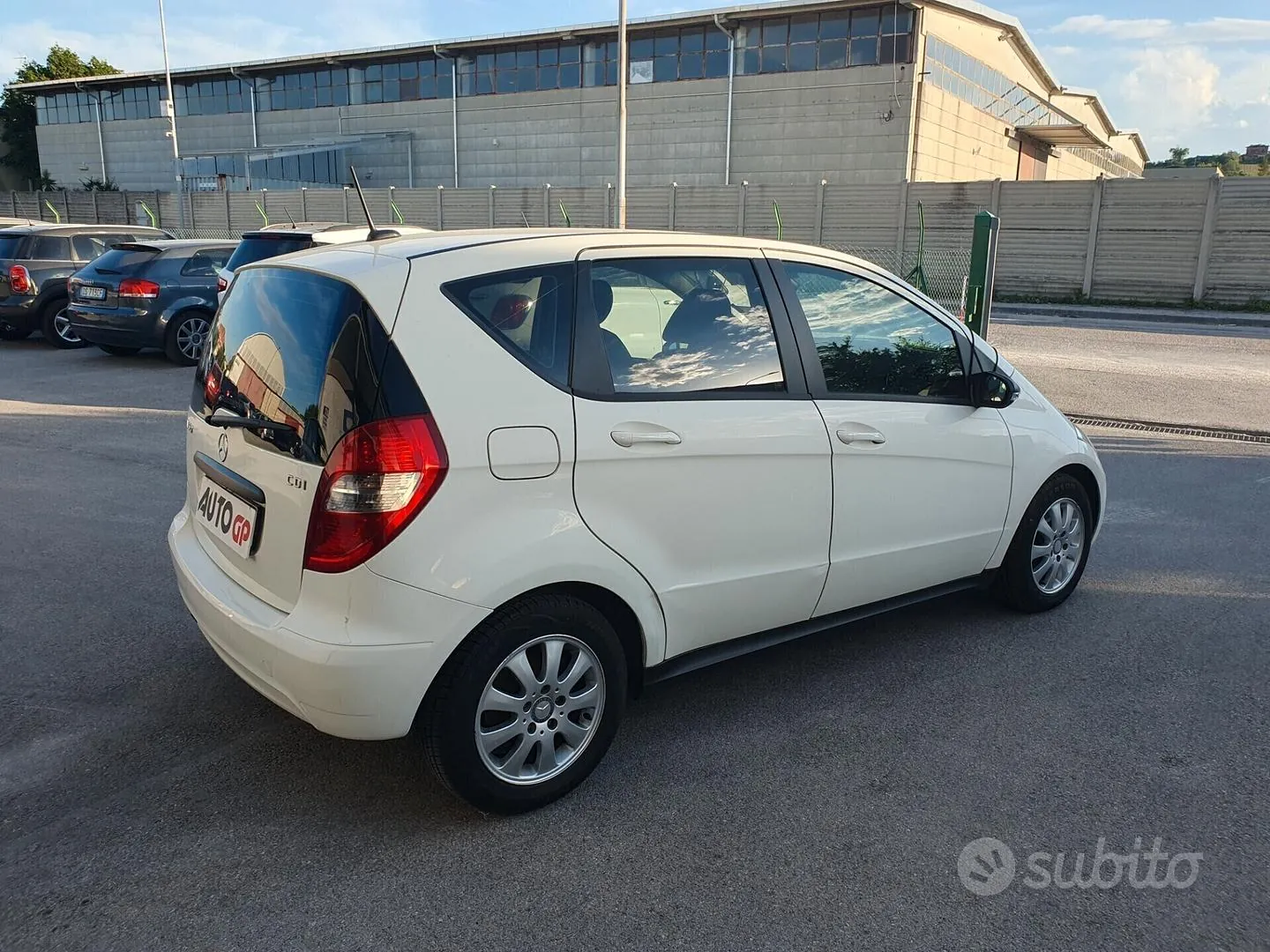 Mercedes-Benz A160 2011 photo 5