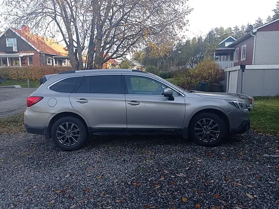 Subaru Outback 2016 photo 3