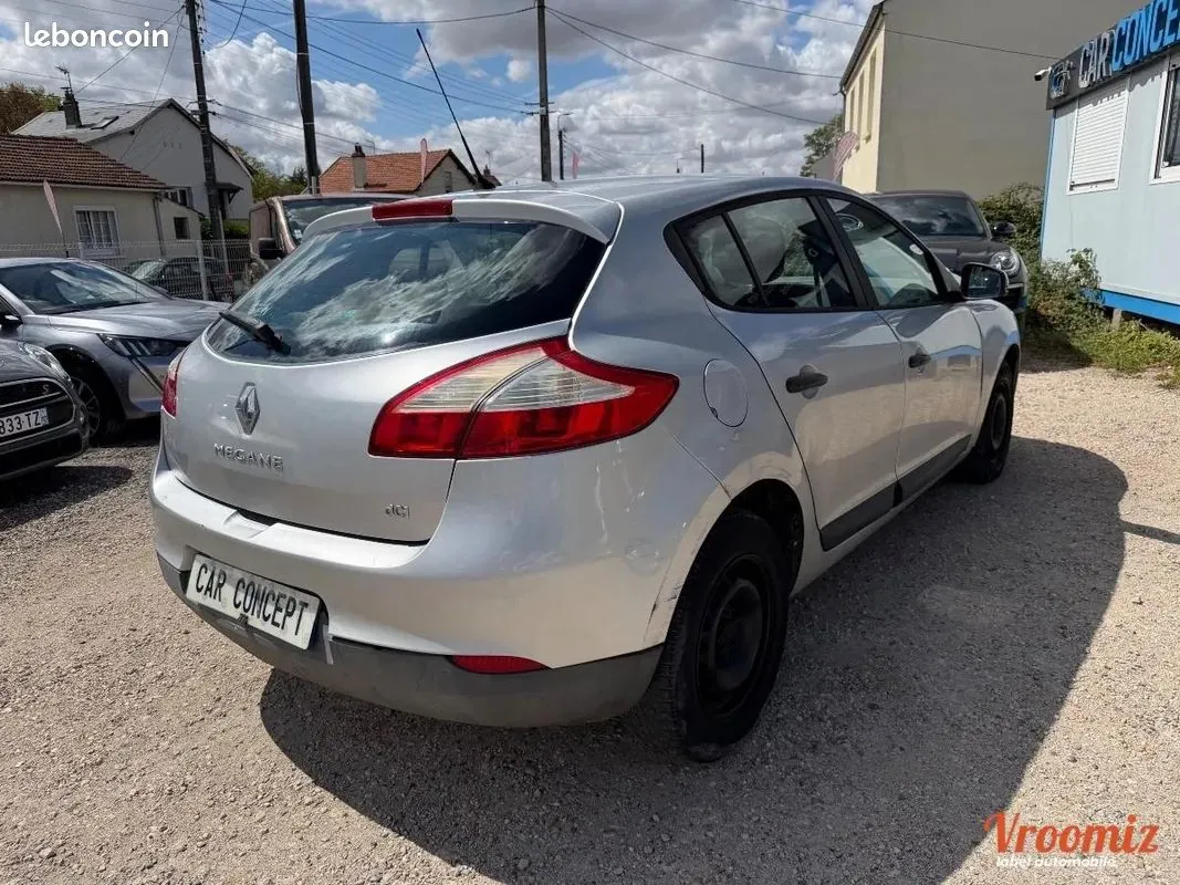 Renault Megane 2010 photo 4