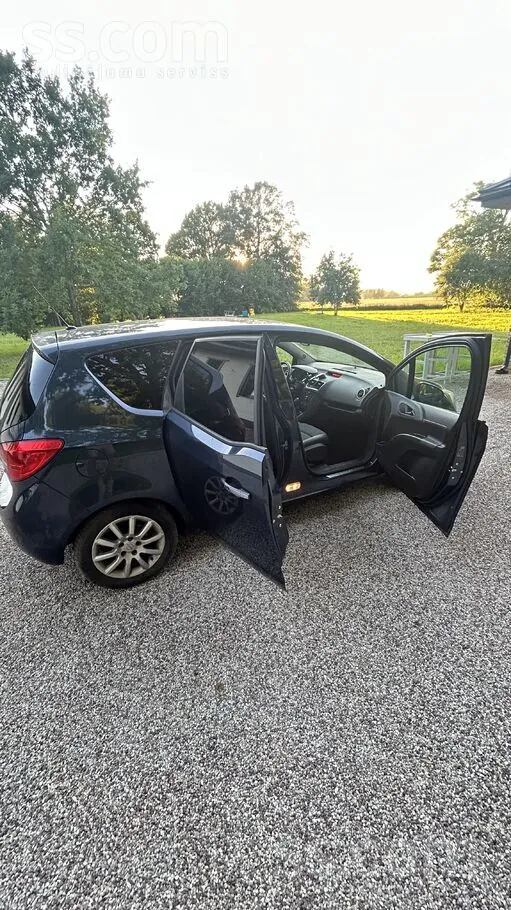 Opel Meriva 2011 photo 4