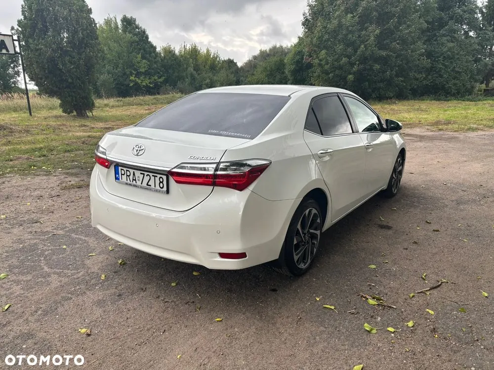 Toyota Corolla 2017 photo 2