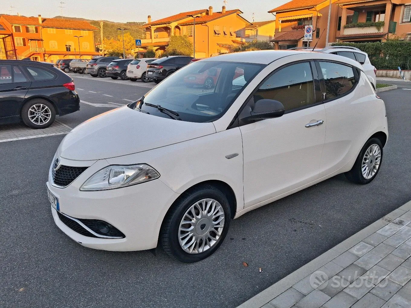 Lancia Ypsilon 2016 photo 3