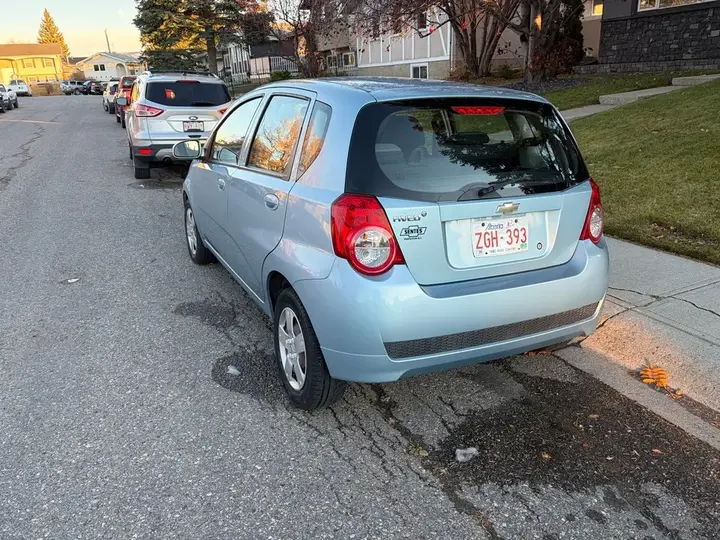 Chevrolet Aveo 2011 photo 2