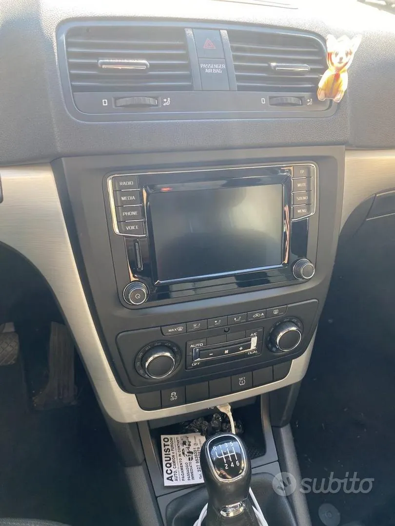 Skoda Yeti 2015 photo 4
