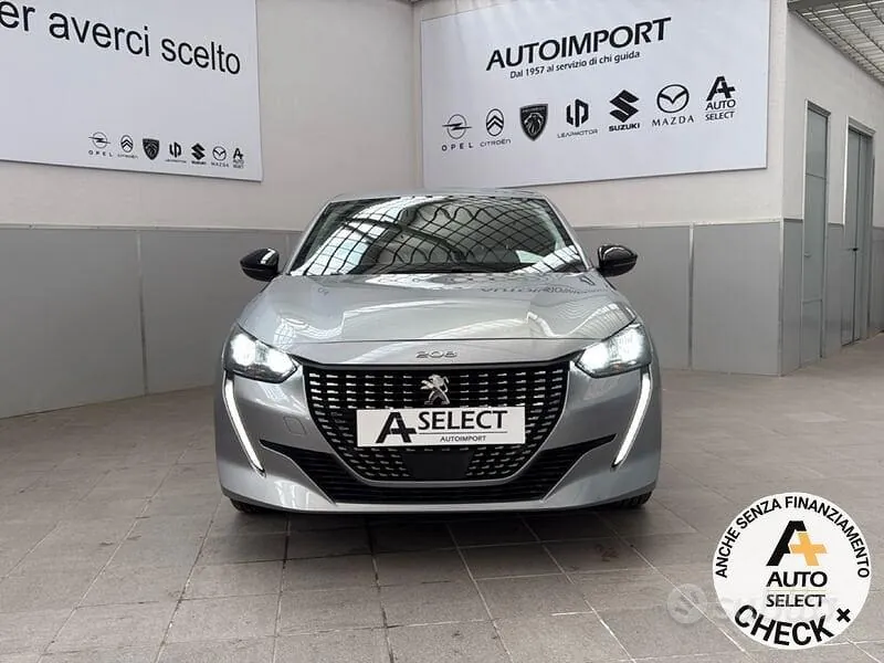 Peugeot 208 2023 photo 2