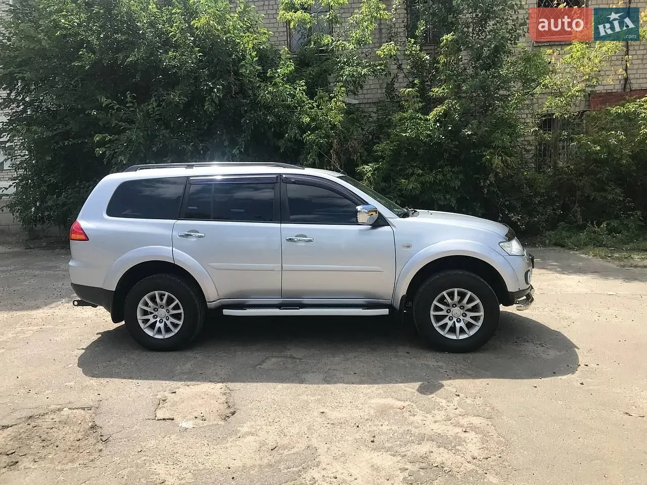 Mitsubishi Pajero Sport 2011 photo 5