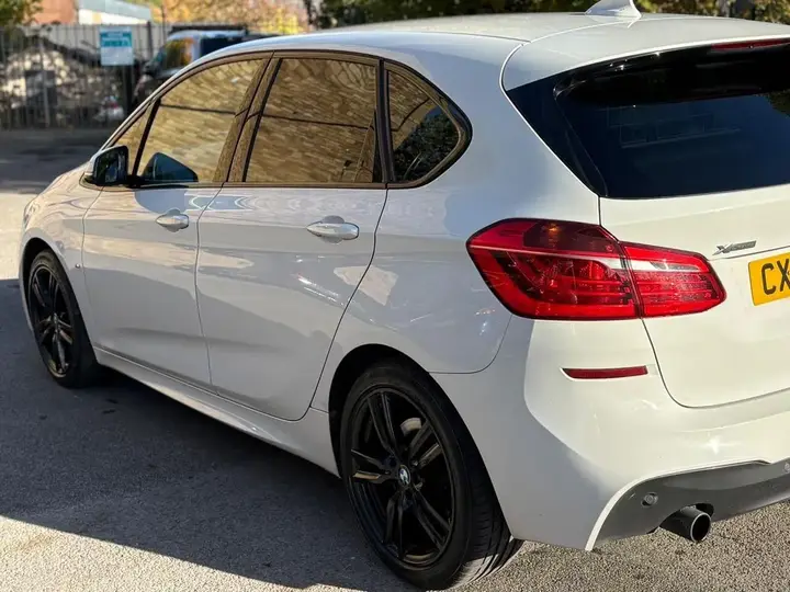 BMW 2 Series Active Tourer 2016 photo 5