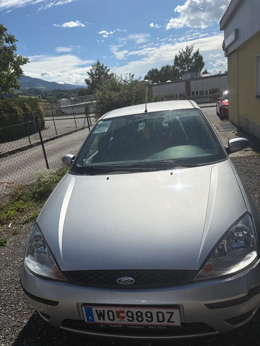 Ford Focus 2003 photo 2