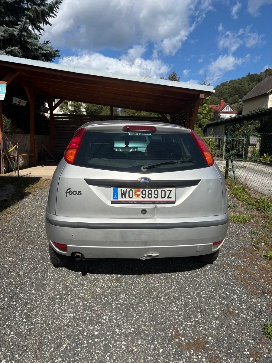 Ford Focus 2003 photo 3