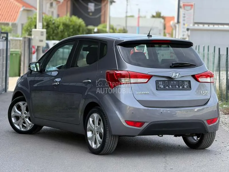 Hyundai Ix20 2013 photo 2