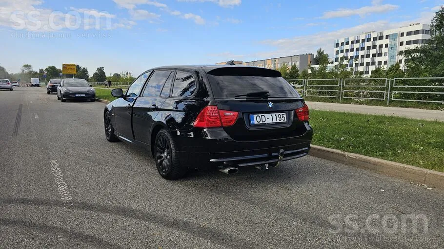 BMW 320 2012 photo 5