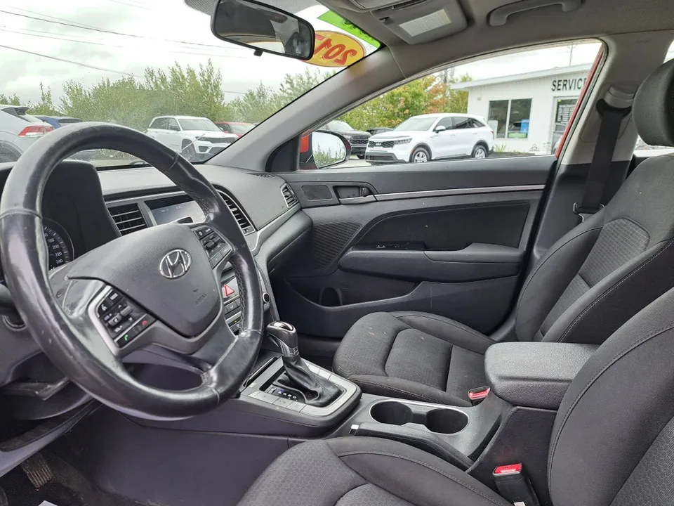 Hyundai Elantra 2017 photo 3