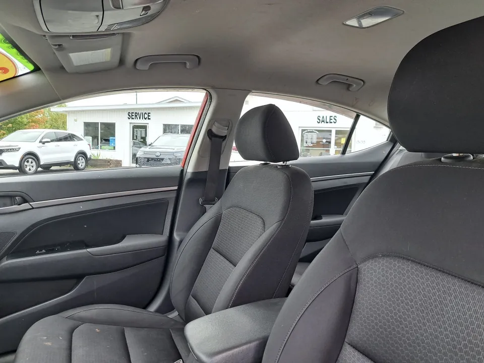 Hyundai Elantra 2017 photo 4