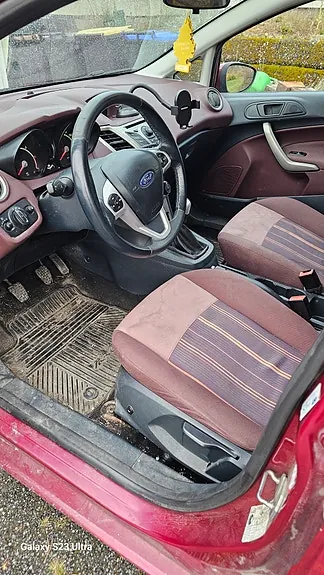 Ford Fiesta 2009 photo 2