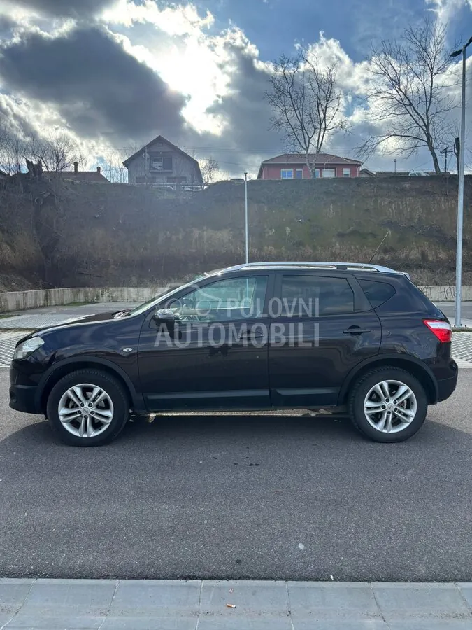 Nissan Qashqai 2010 photo 3