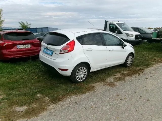 Ford Fiesta 2013 photo 3
