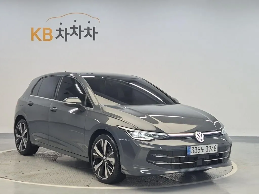 Volkswagen Golf 2025 photo 4