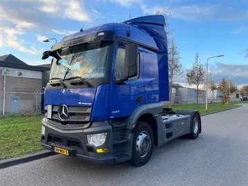 Mercedes-Benz Mercedes-Benz