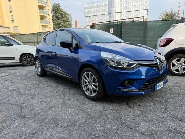 Renault Clio 2019 photo 2