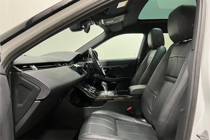 Land Rover Range Rover Evoque 2023 photo 4