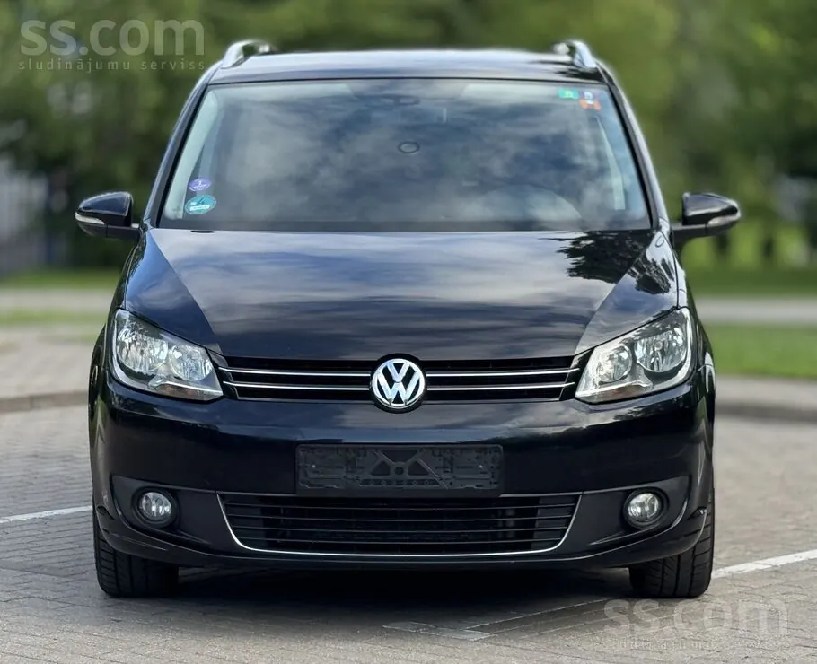 Volkswagen Touran 2011 photo 5