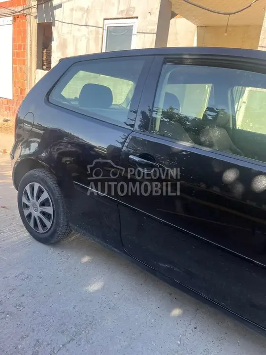 Volkswagen Polo 2003 photo 3