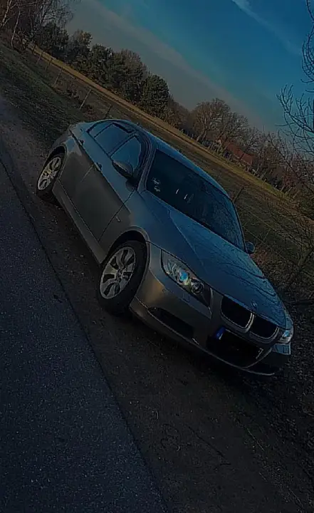 BMW 320I